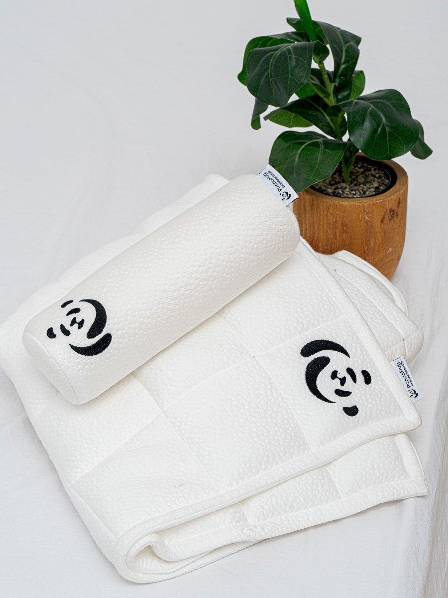 снимок Подушка-валик с эффектом памяти PandaHug - help Вaby 0+ 29*12 от магазина BIO-TEXTILES ОПТ